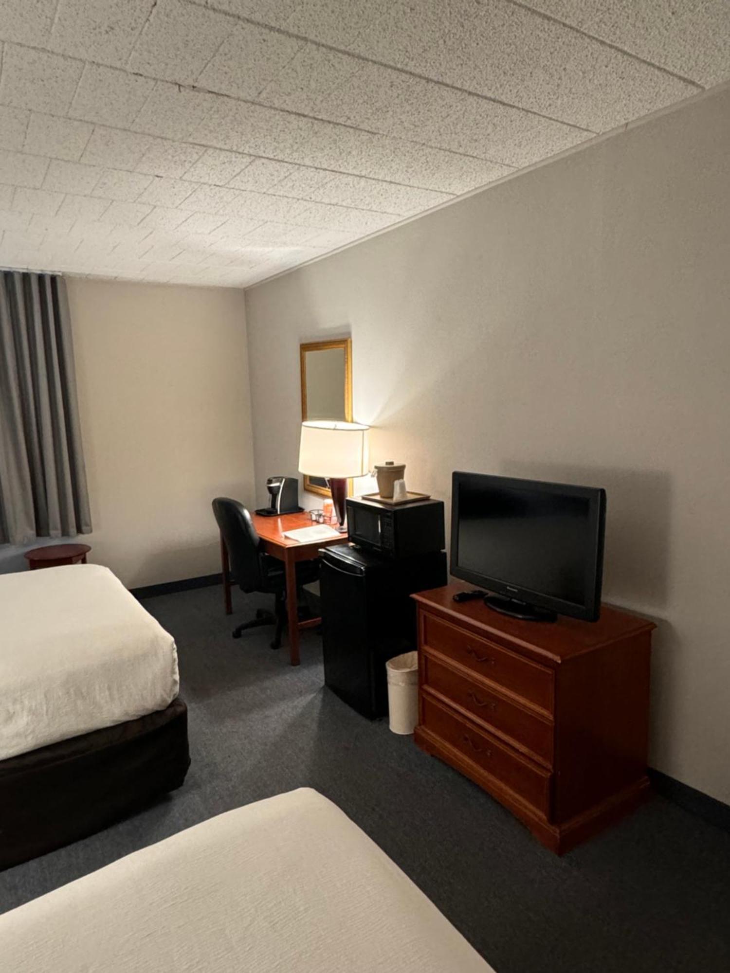 Clarion Inn Frederick Event Center Dış mekan fotoğraf